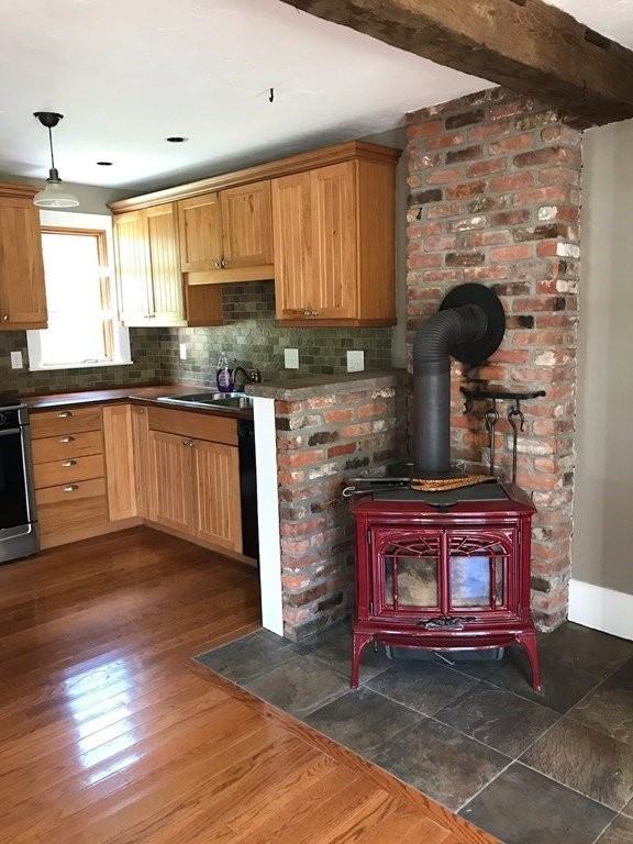 10 Rodman Ave #10 - Photo 5 of 9