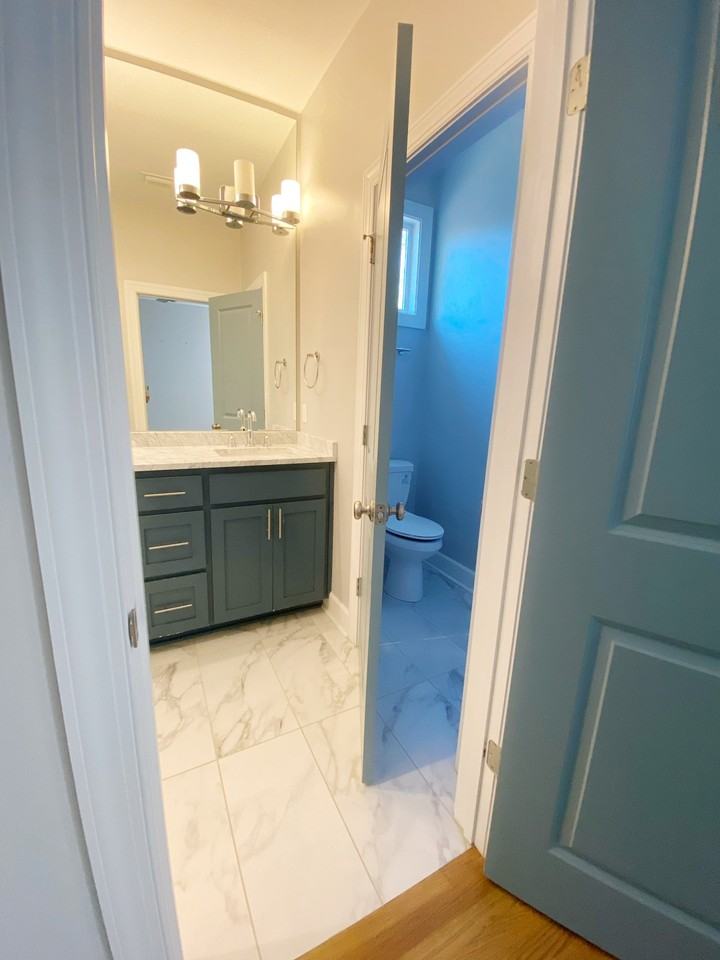 1436 N Adams St - Photo 6 of 13