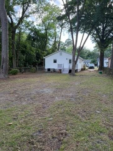 818 Lynwood Dr - Photo 2 of 15
