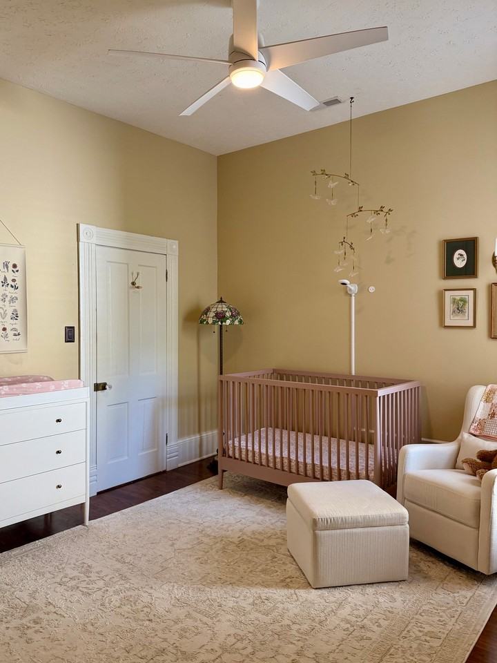 1623 Rosewood Ave - Photo 5 of 26