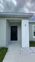featured image of 2232 Fernwood St #B