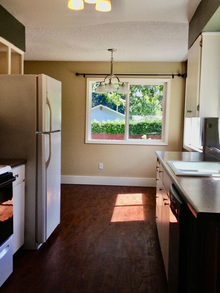 132 Vine Maple Loop - Photo 2 of 12
