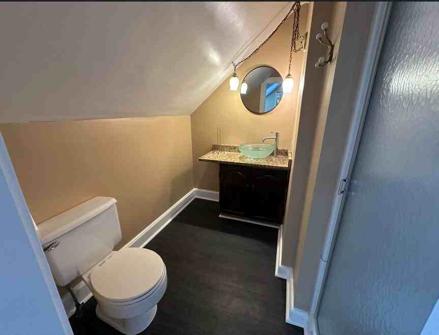 395 Ash St #2 - Photo 5 of 5