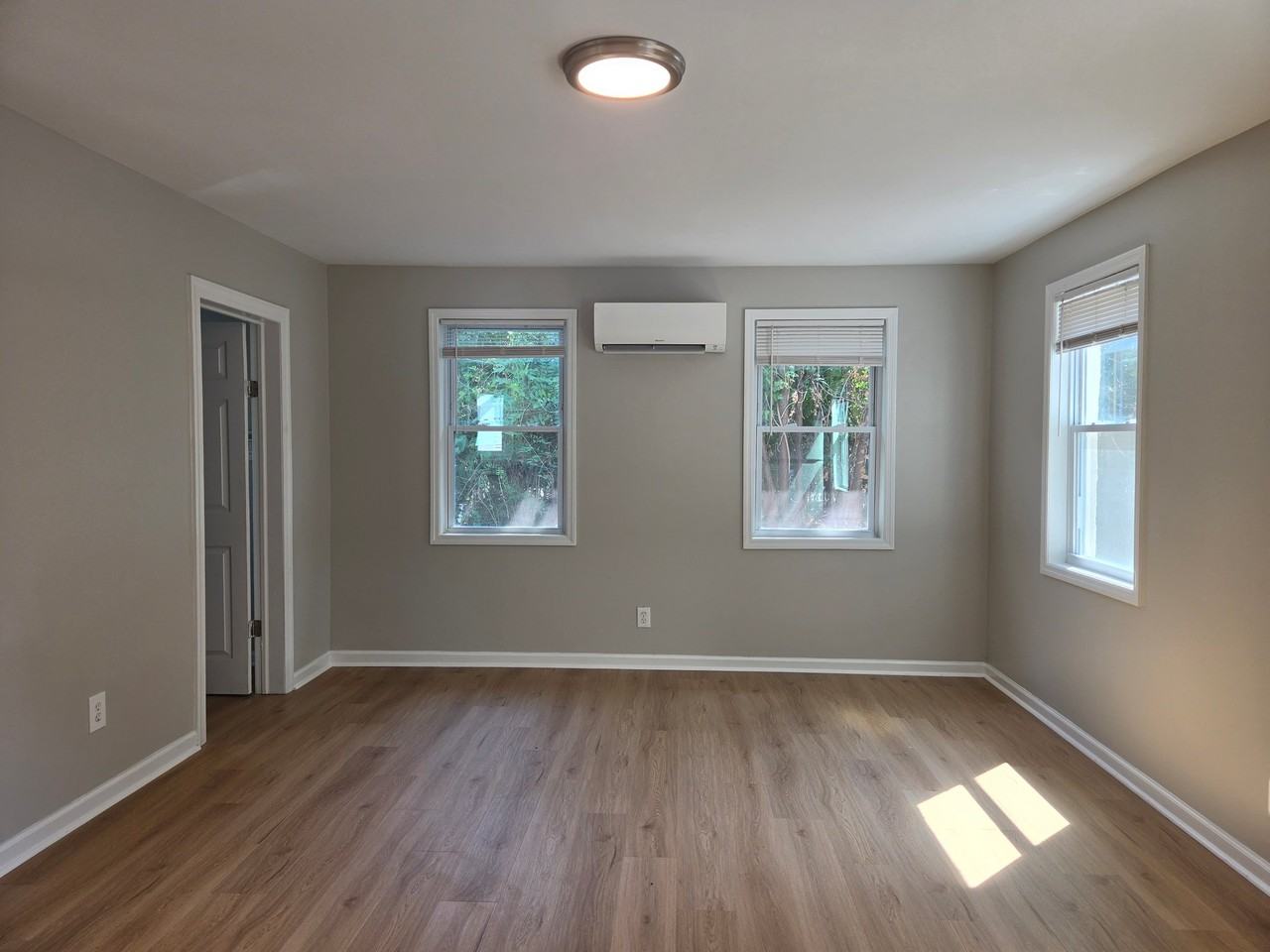 914 5th Ave S #B - Photo 6 of 15