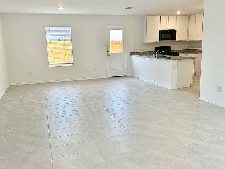 1707 Temper Ln - Photo 3 of 7