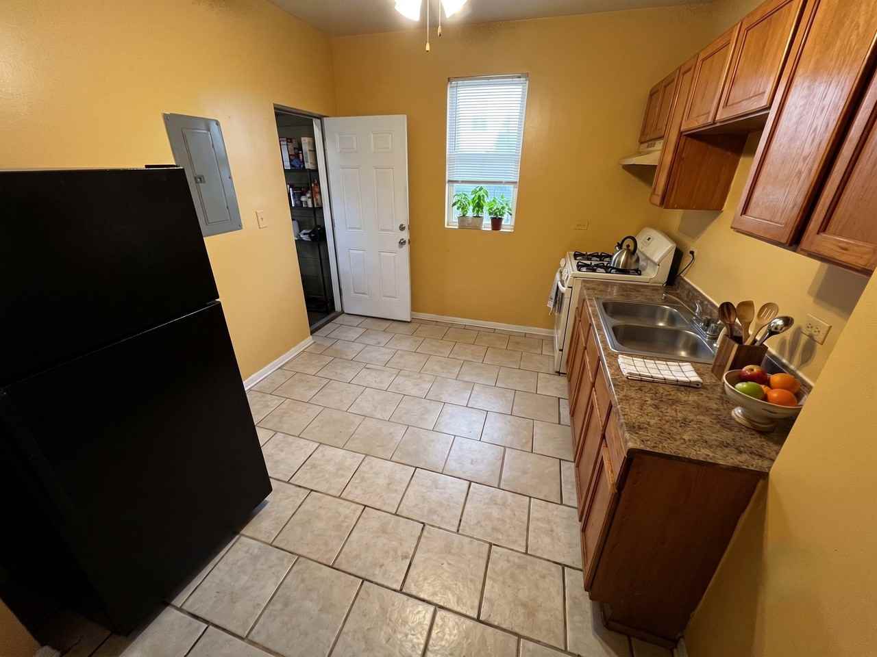 148 W 66th St #2 - Photo 7 of 10