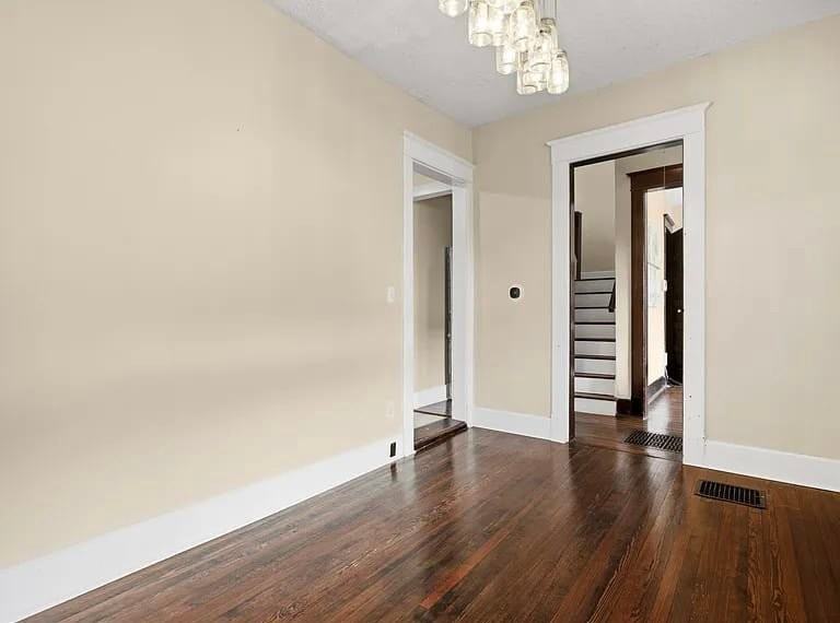 2036 N Talbott St - Photo 7 of 11
