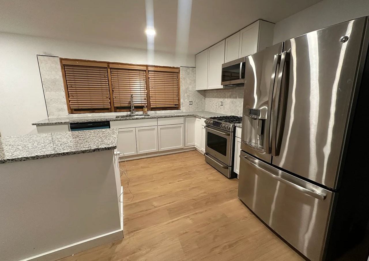 353 Hillcrest Ave - Photo 3 of 12