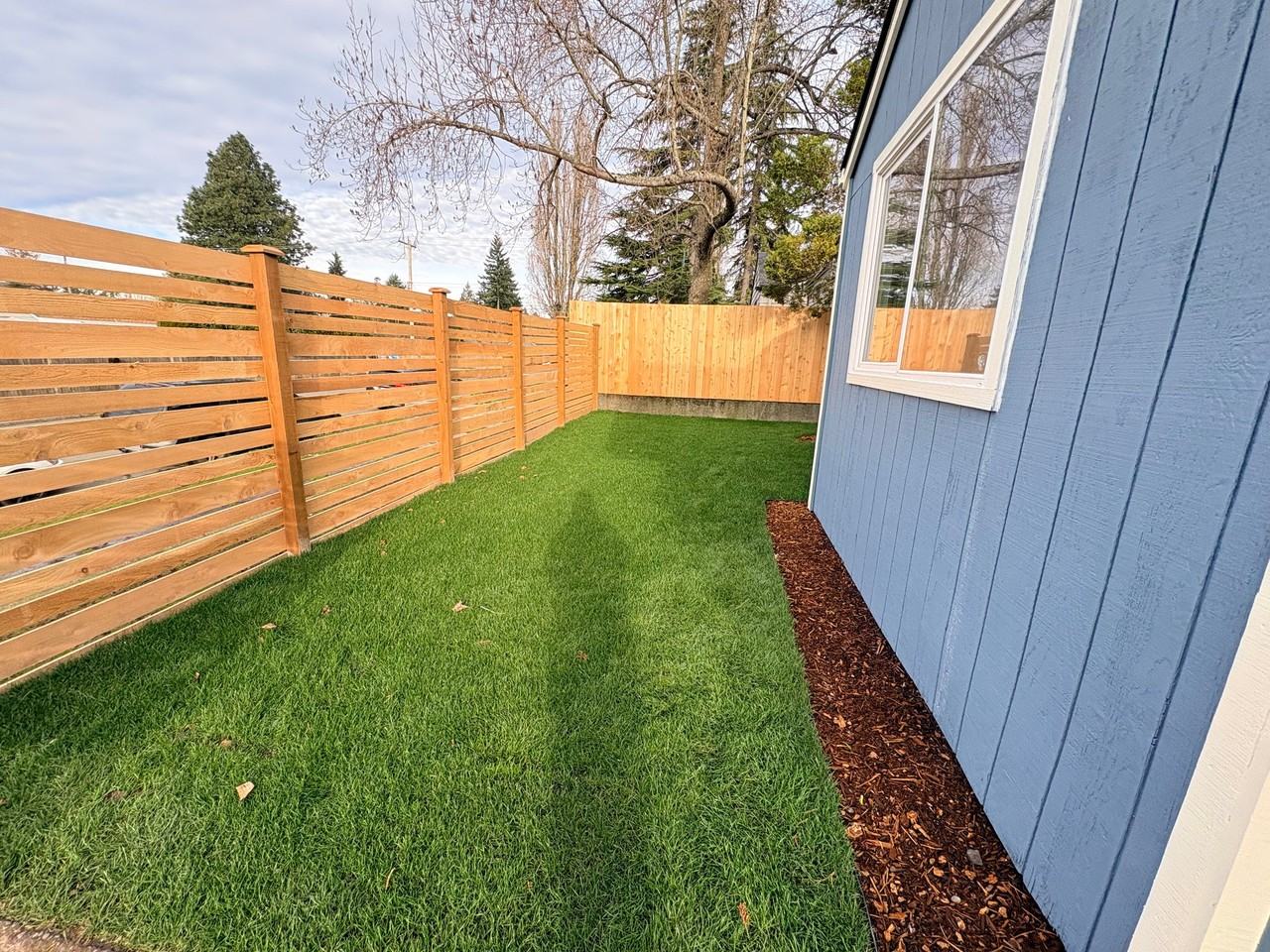 13610 8th Ave Sw - Photo 2 of 10