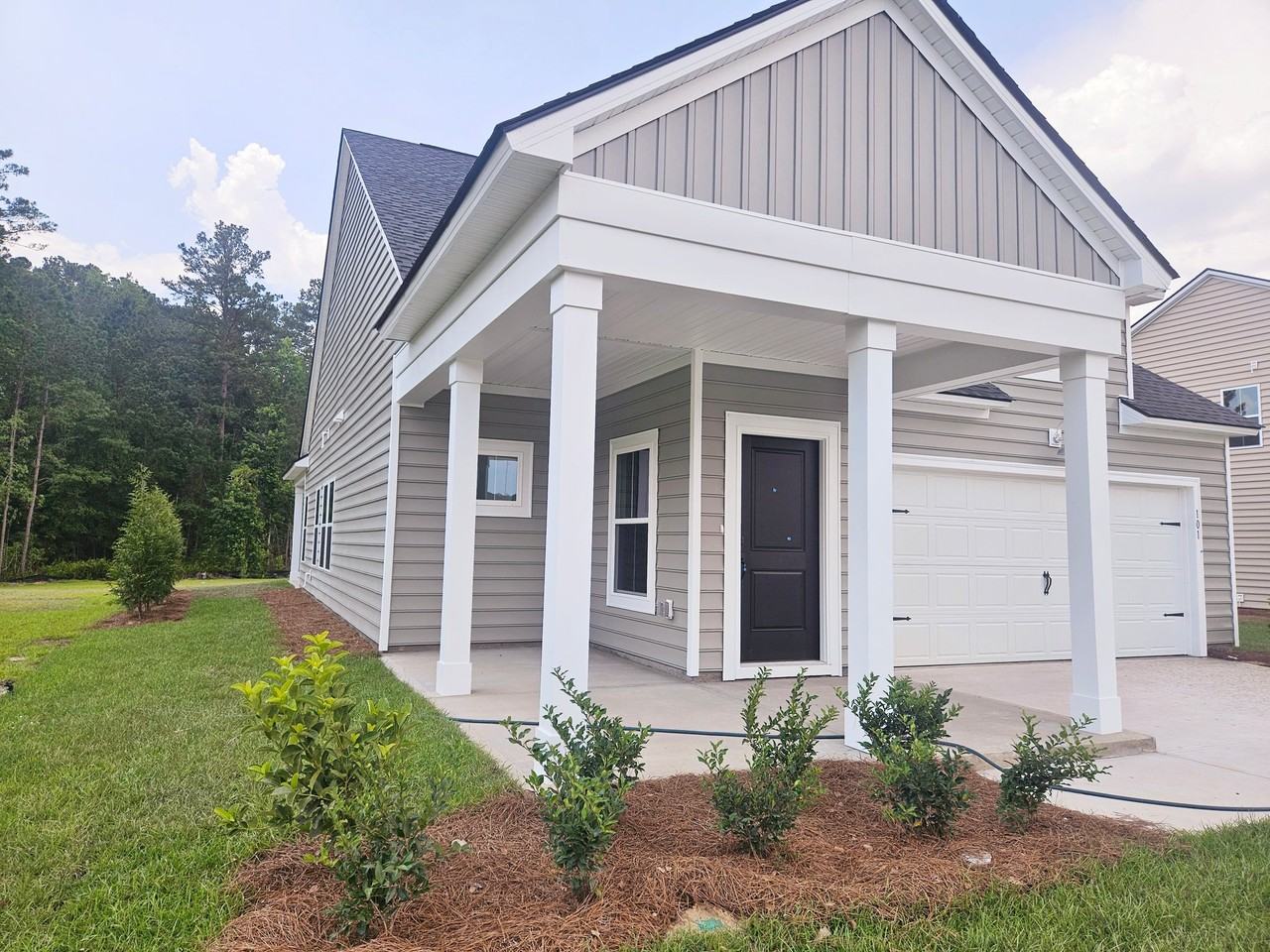 101 Bluebell Way - Photo 2 of 8