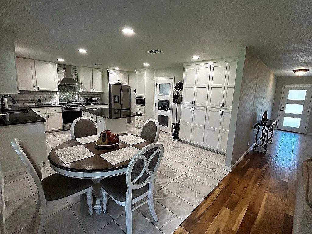 1311 Alice Dr - Photo 3 of 9