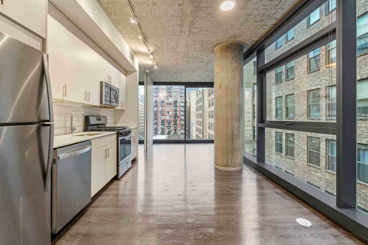 753 S Clark St #CD - Photo 4 of 7