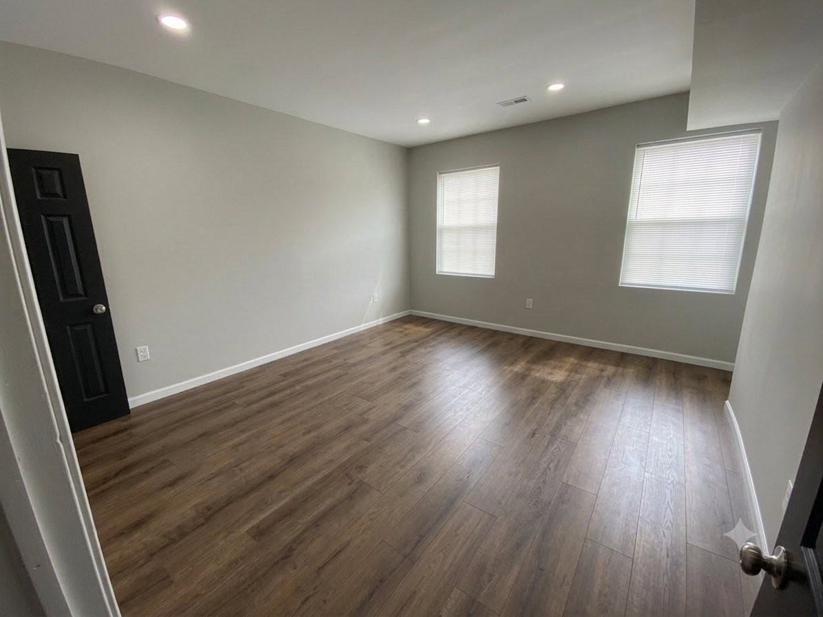 2732 Reisterstown Rd #3 - Photo 2 of 12