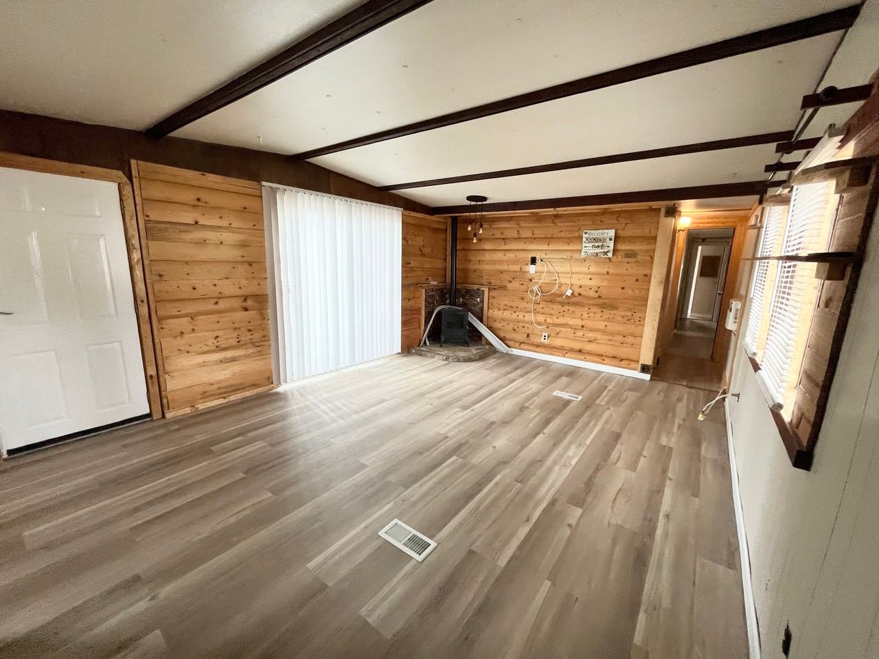 44 Redrock Dr - Photo 3 of 19