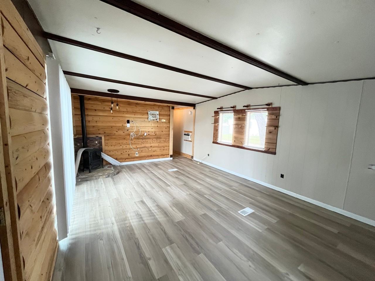 44 Redrock Dr - Photo 4 of 19