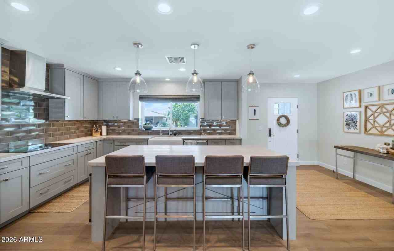 6202 E Calle Redonda - Photo 2 of 22