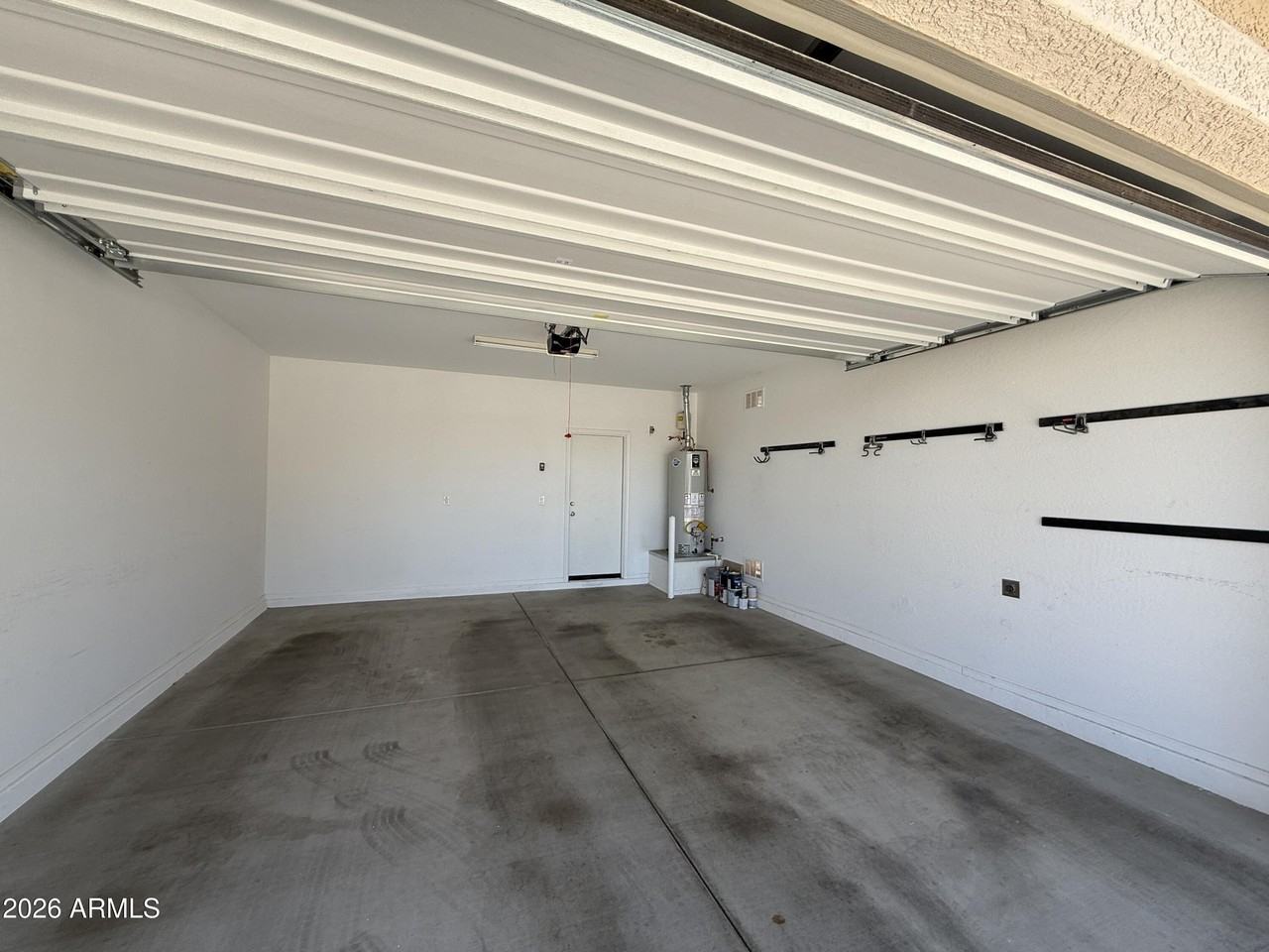 12041 W Cottontail Ln - Photo 5 of 31