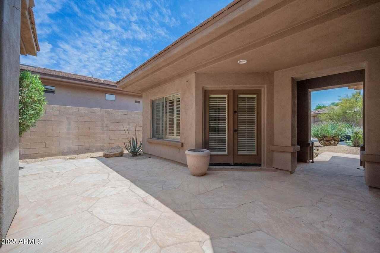 7684 E Balao Dr - Photo 7 of 43