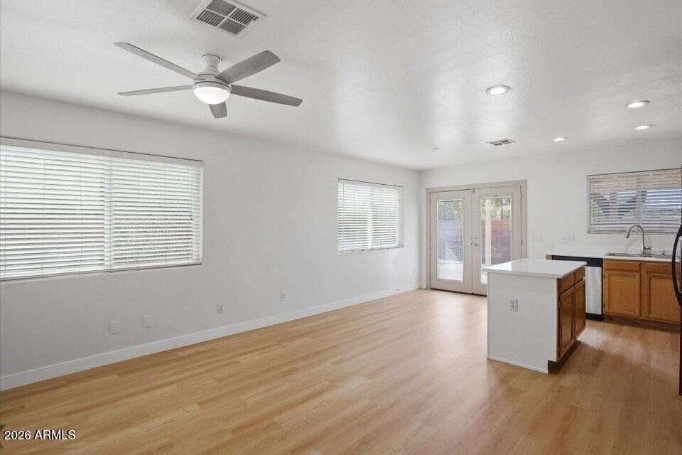 2901 W Irma Ln - Photo 5 of 16