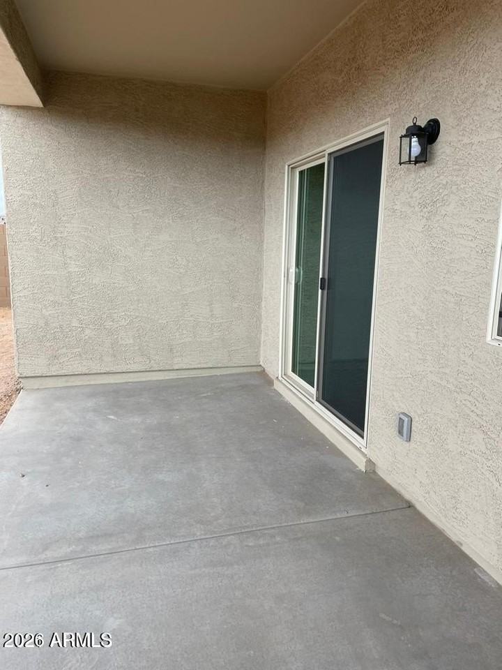 249 W Tropical Dr - Photo 5 of 14