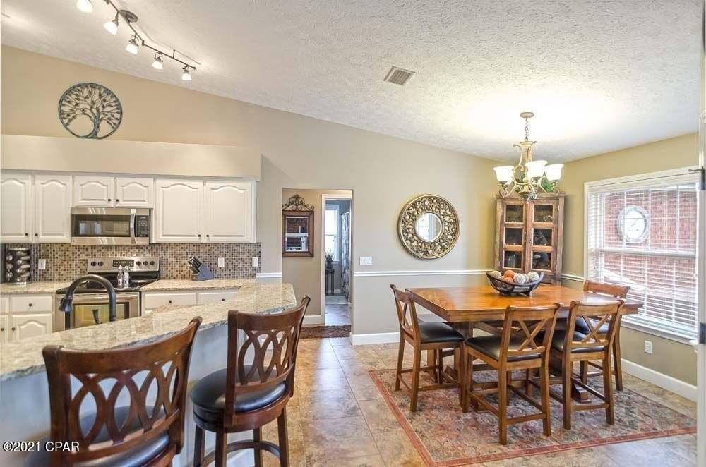 1403 Maryland Ave - Photo 7 of 21