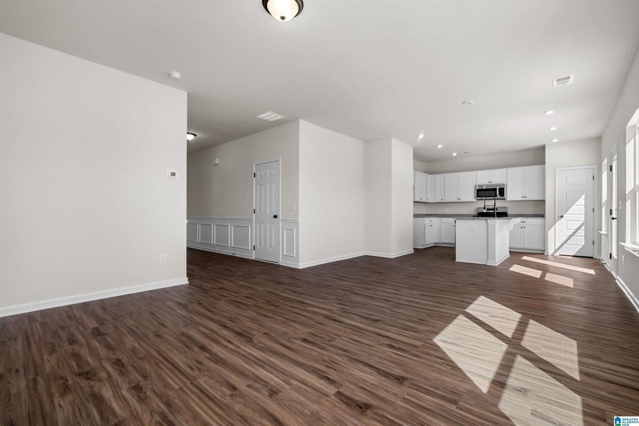 608 Pine Valley Trl - Photo 3 of 22