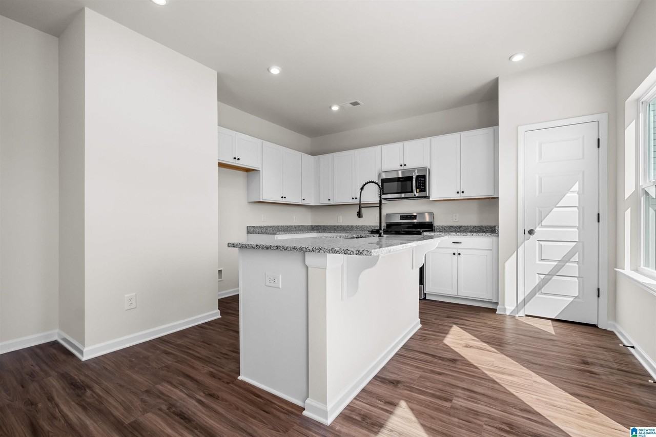 608 Pine Valley Trl - Photo 5 of 22