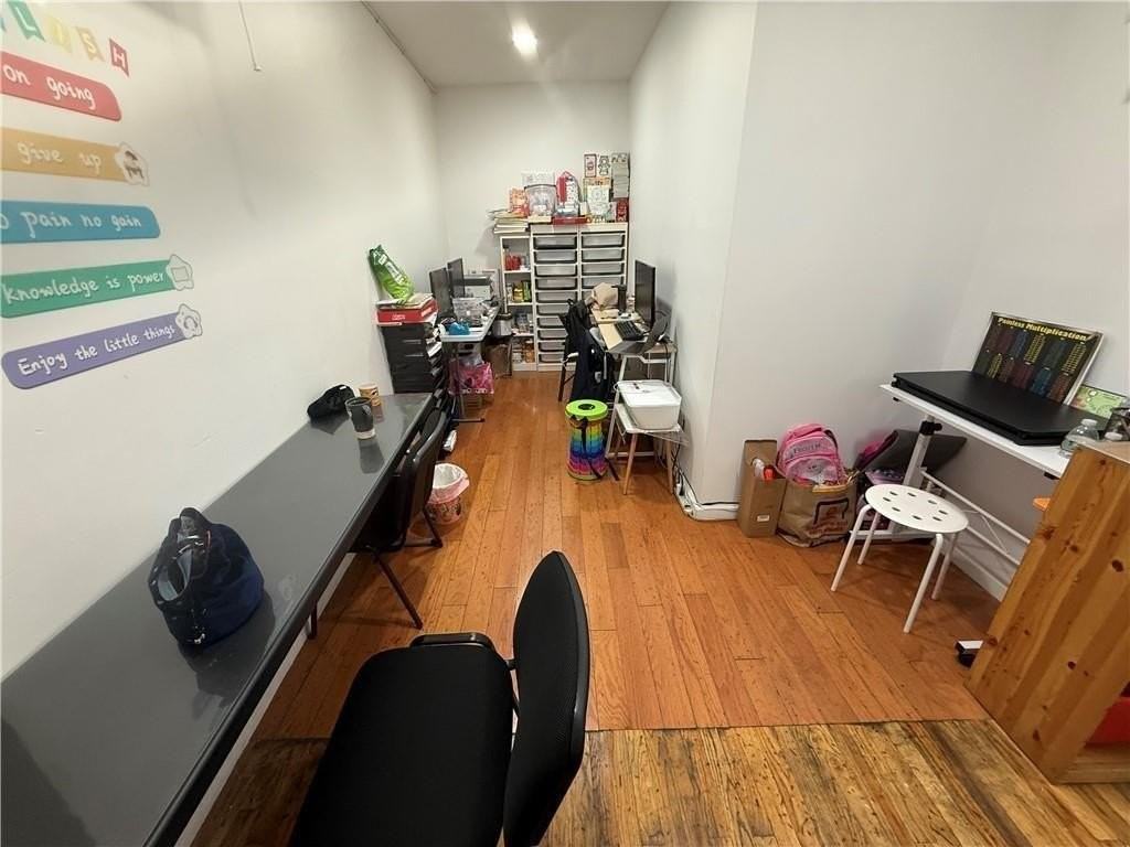 2115 E 16th St - Photo 3 of 7