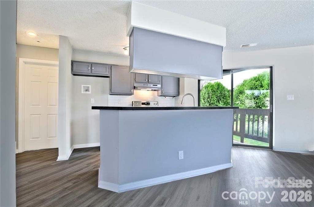 8121 Cedar Glen Dr - Photo 5 of 11
