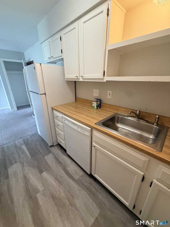 115 Short Beach Rd #307 - Photo 5 of 25
