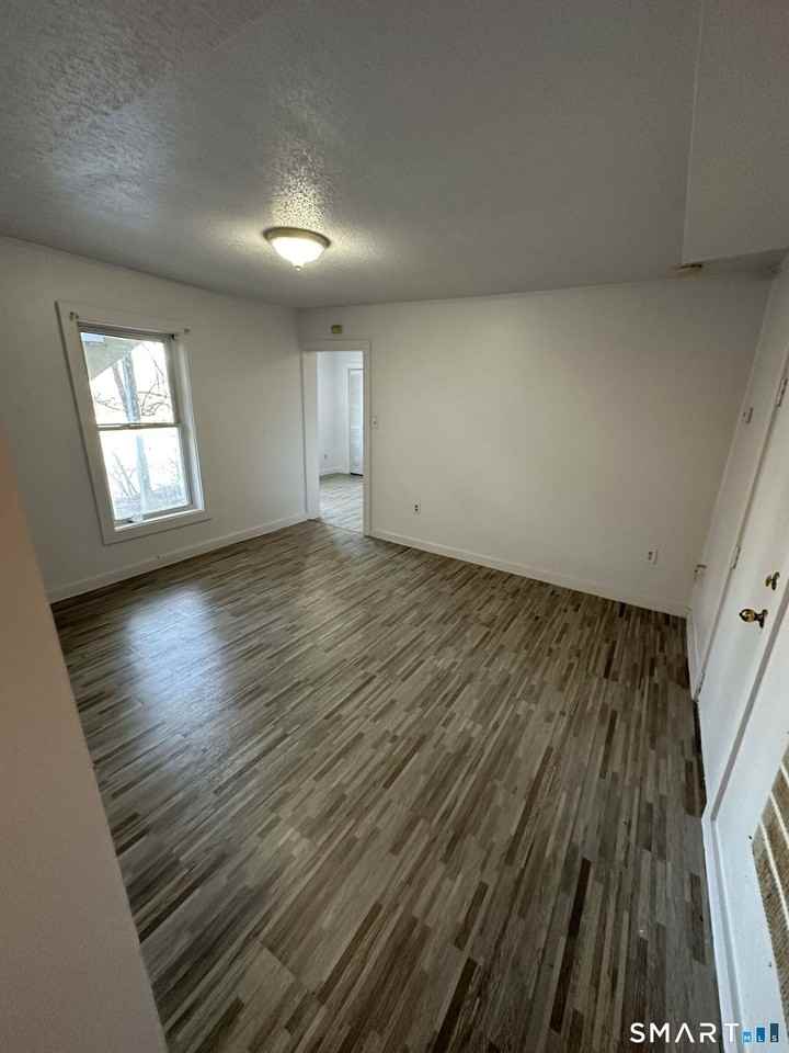 210 Derby Ave #210C - Photo 3 of 17