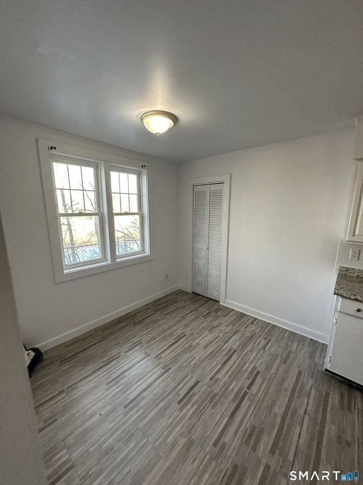 210 Derby Ave #210C - Photo 4 of 17