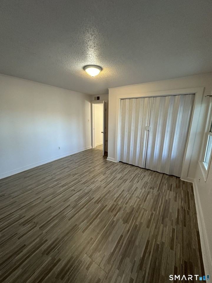 210 Derby Ave #210C - Photo 6 of 17