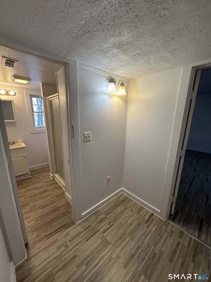 210 Derby Ave #210C - Photo 7 of 17