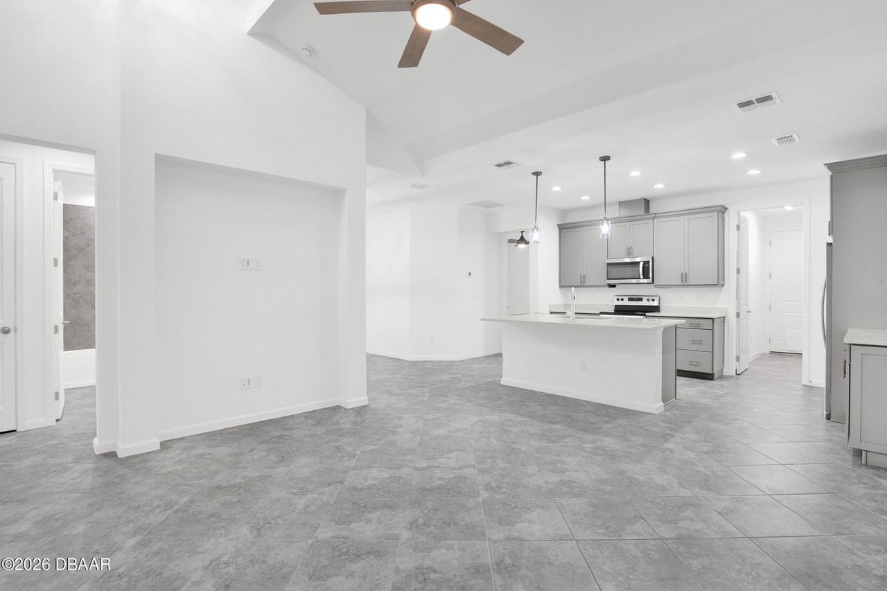 319 Cool Waters Way - Photo 4 of 50