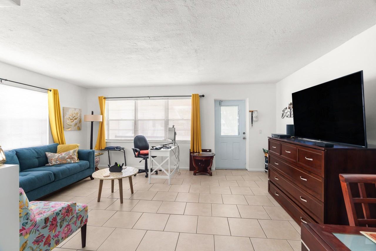 347 Windsor O - Photo 6 of 26