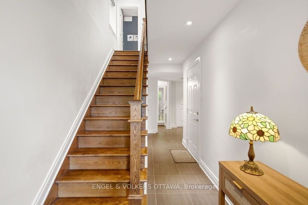 270 Royal Ave - Photo 3 of 40
