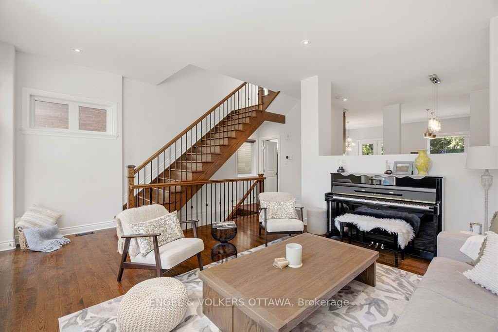 270 Royal Ave - Photo 6 of 40