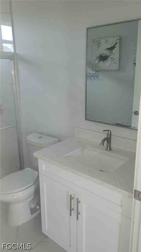 653 Foxchase Dr - Photo 7 of 45