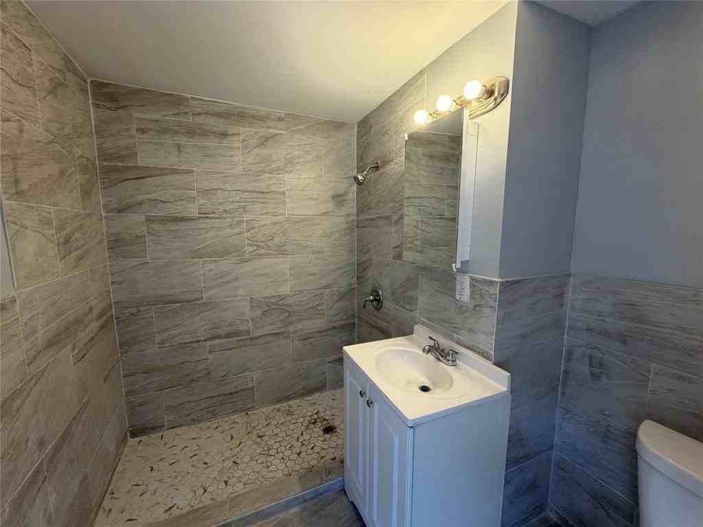 6 Evans St #1 - Photo 7 of 13