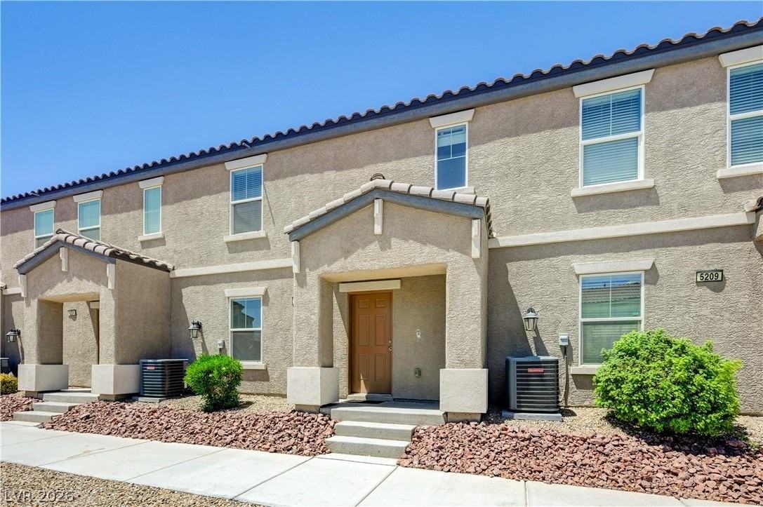 5205 Silica Chalk Ave - Photo 3 of 49