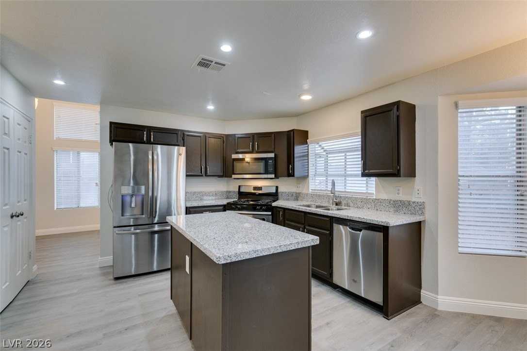 1738 Toltec Cir - Photo 3 of 46