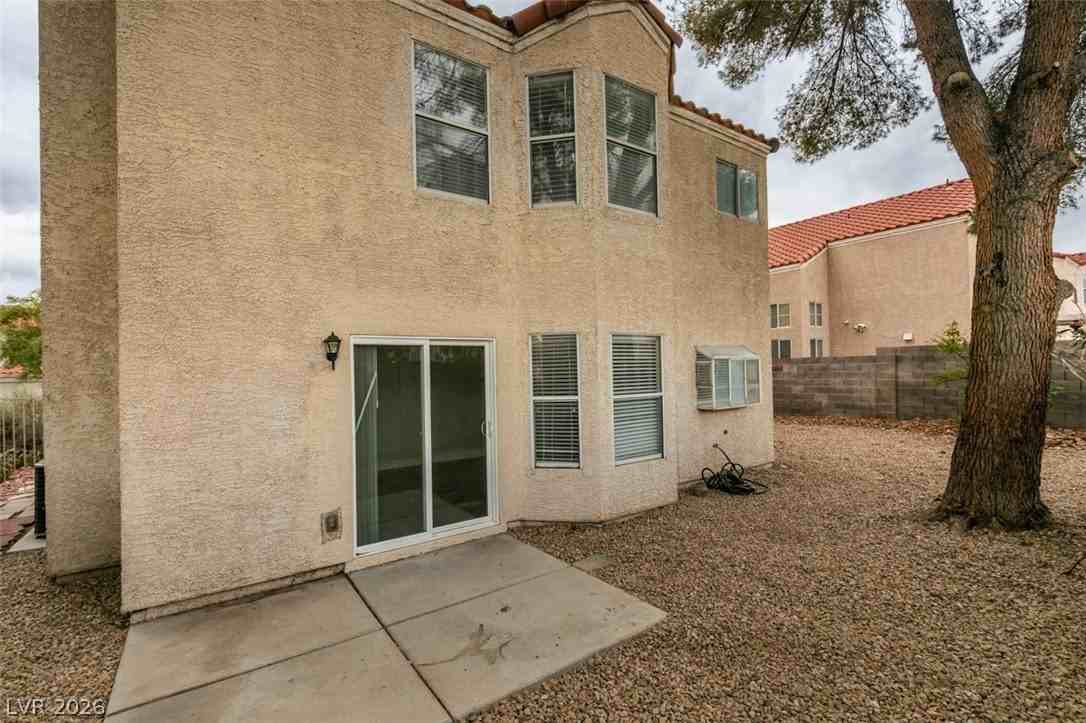 1738 Toltec Cir - Photo 5 of 46