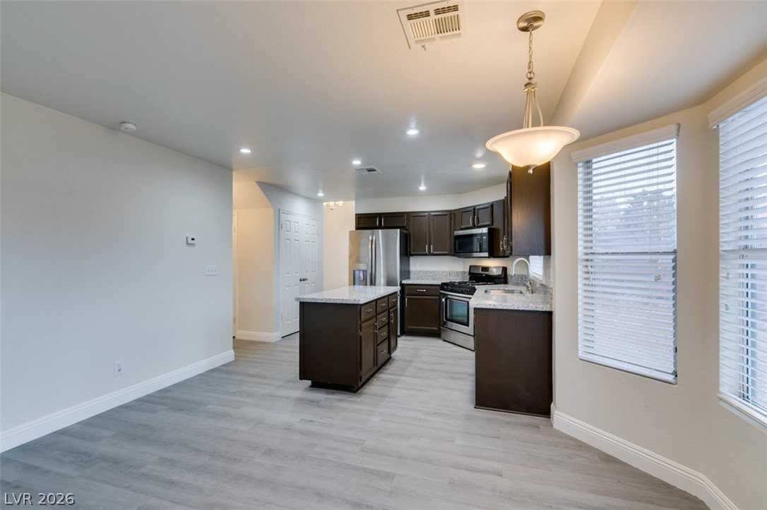 1738 Toltec Cir - Photo 7 of 46