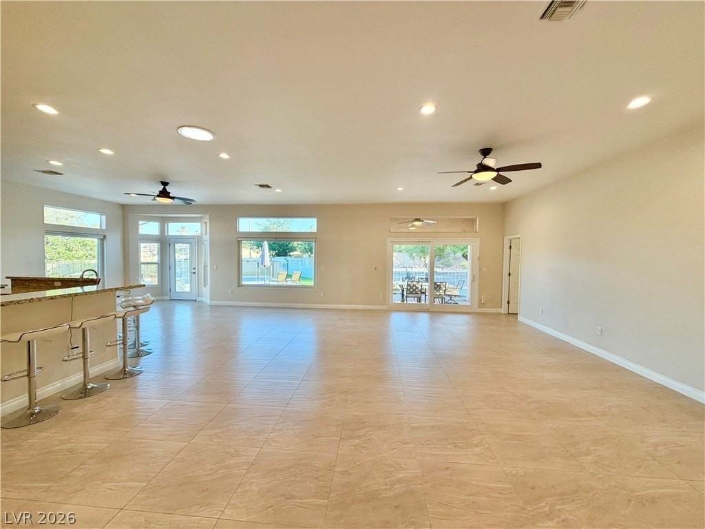 10541 Broom Hill Dr - Photo 3 of 27