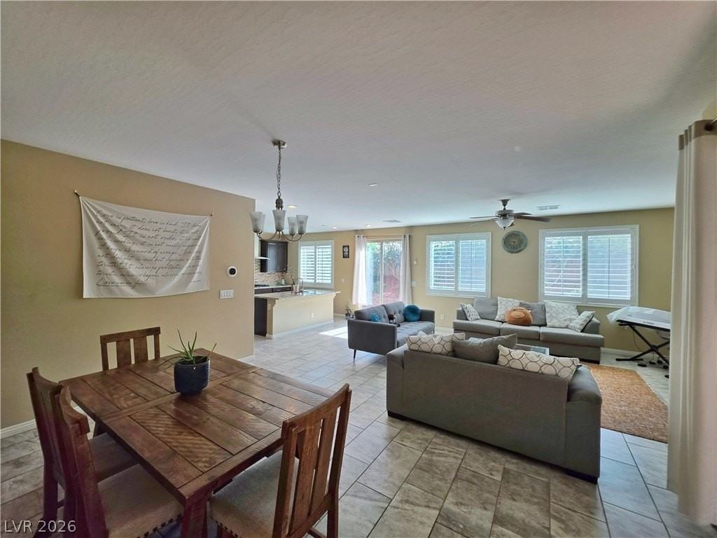 6186 Allen Cove Ct - Photo 4 of 41