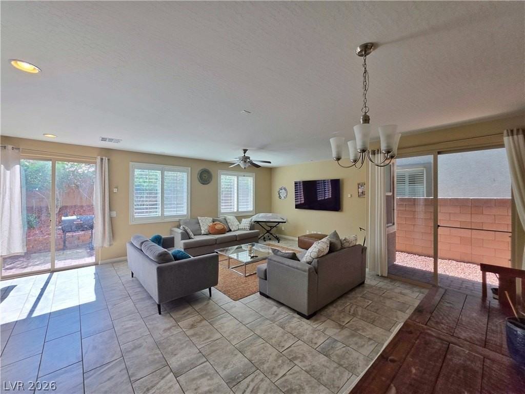 6186 Allen Cove Ct - Photo 5 of 41