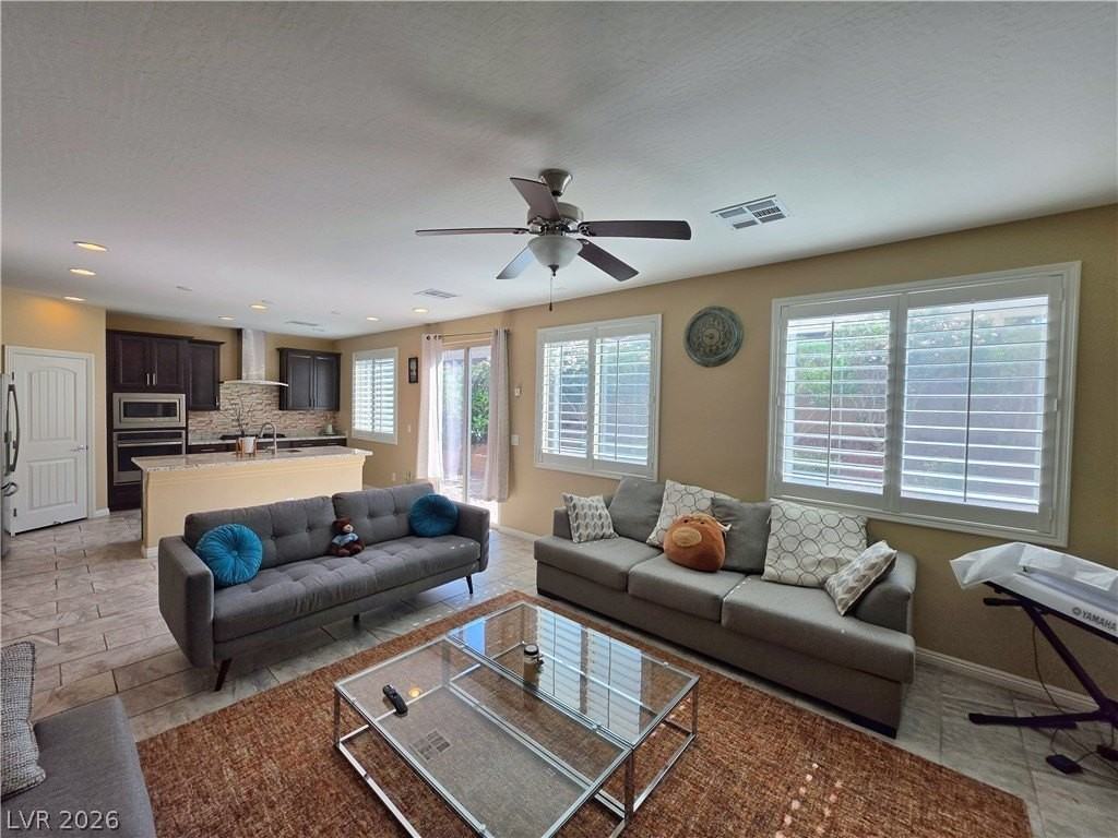 6186 Allen Cove Ct - Photo 7 of 41