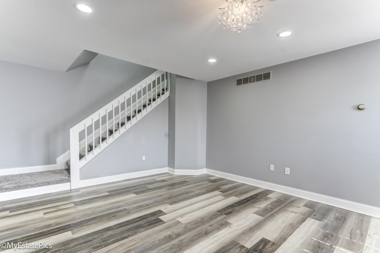43449 W Arbor Way Dr #200 - Photo 2 of 20