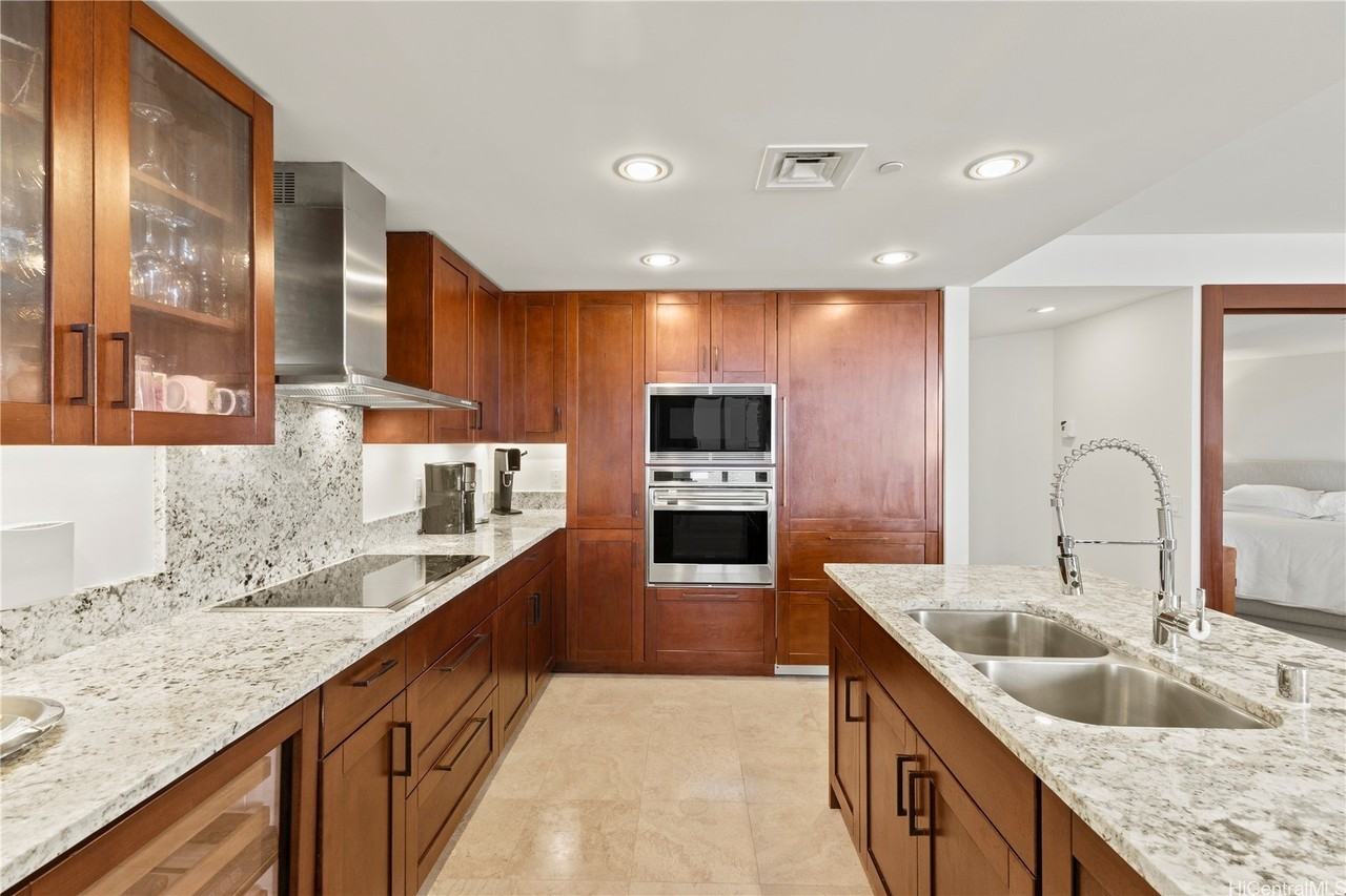 223 Saratoga Rd #2706 - Photo 4 of 25